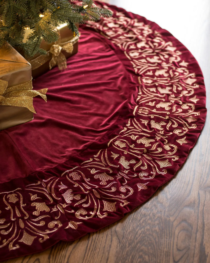 Velvet Bloom Tree Skirt – Premium Embroidered Finish